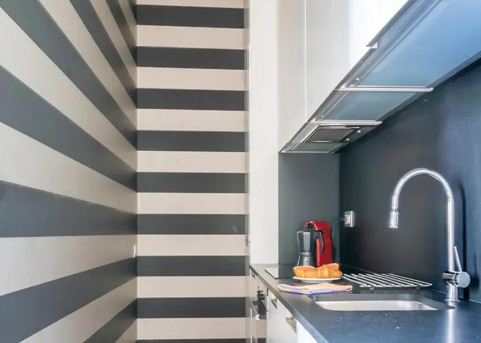 Period Luxury Apartment In Barcelona Prime Location With Street View *
